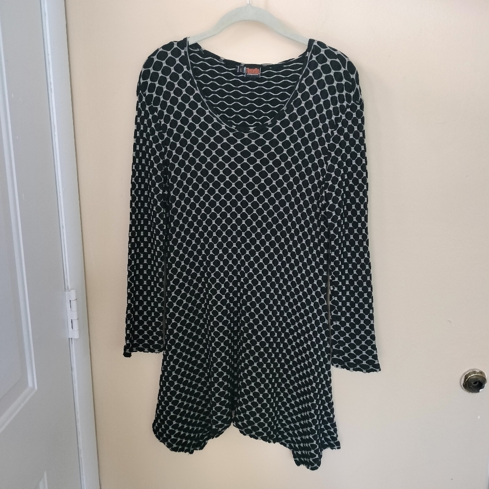 Tianello black White tunic top Shirt Handkerchief Hem L Travel stretch Office